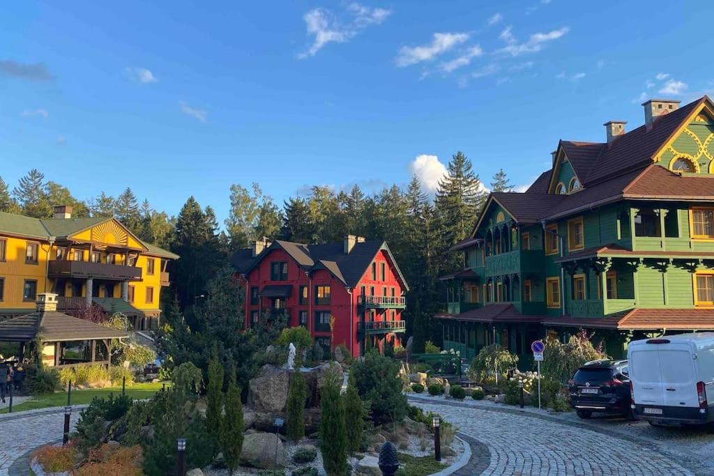 Dolina Wikingow-Apartament Suite Z Tarasem W Ogrodzie, Miejscem W Garazu I Dostepem Do Strefy Wellness Szklarska Poreba Bagian luar foto