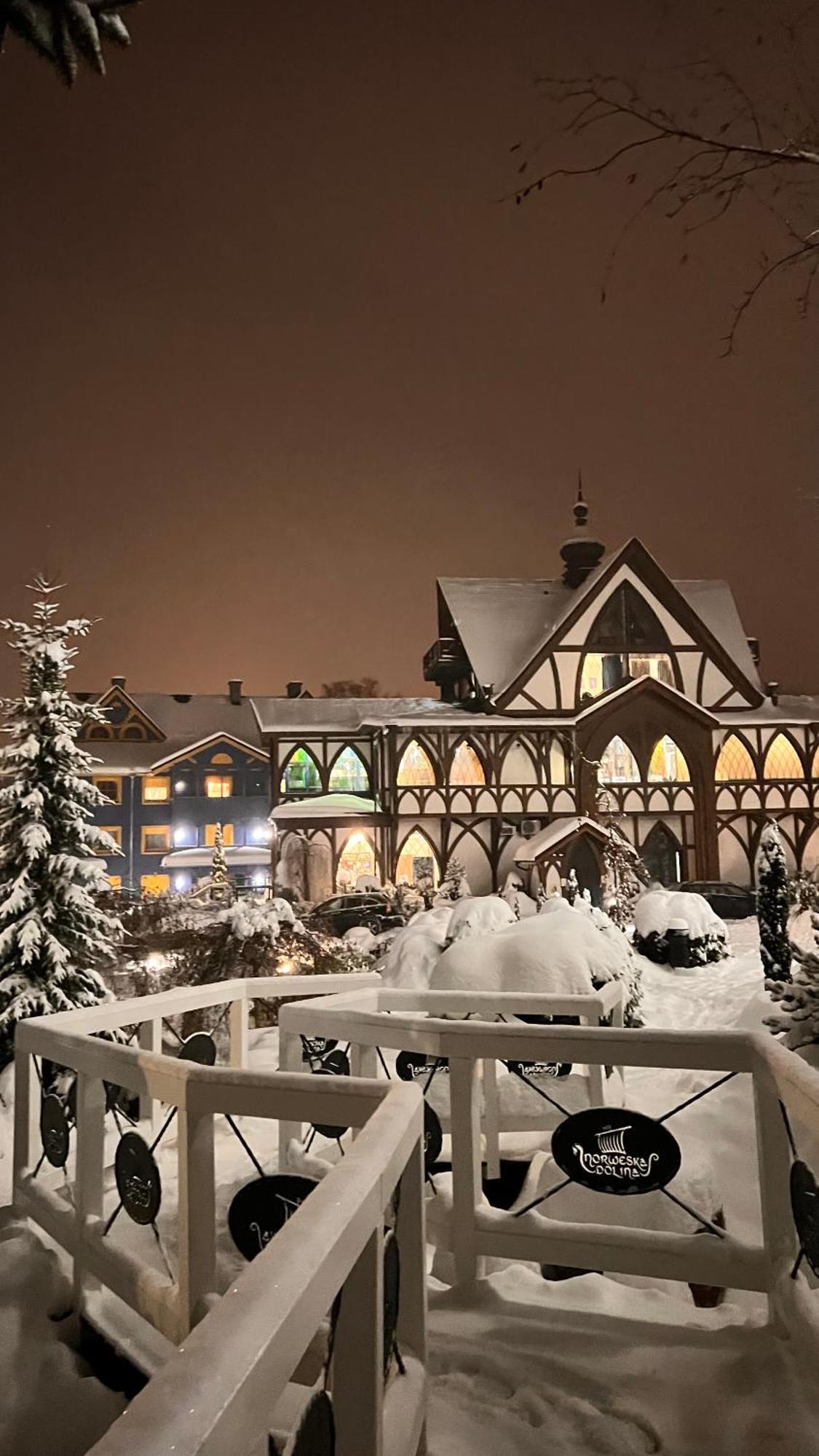 Dolina Wikingow-Apartament Suite Z Tarasem W Ogrodzie, Miejscem W Garazu I Dostepem Do Strefy Wellness Szklarska Poreba Bagian luar foto